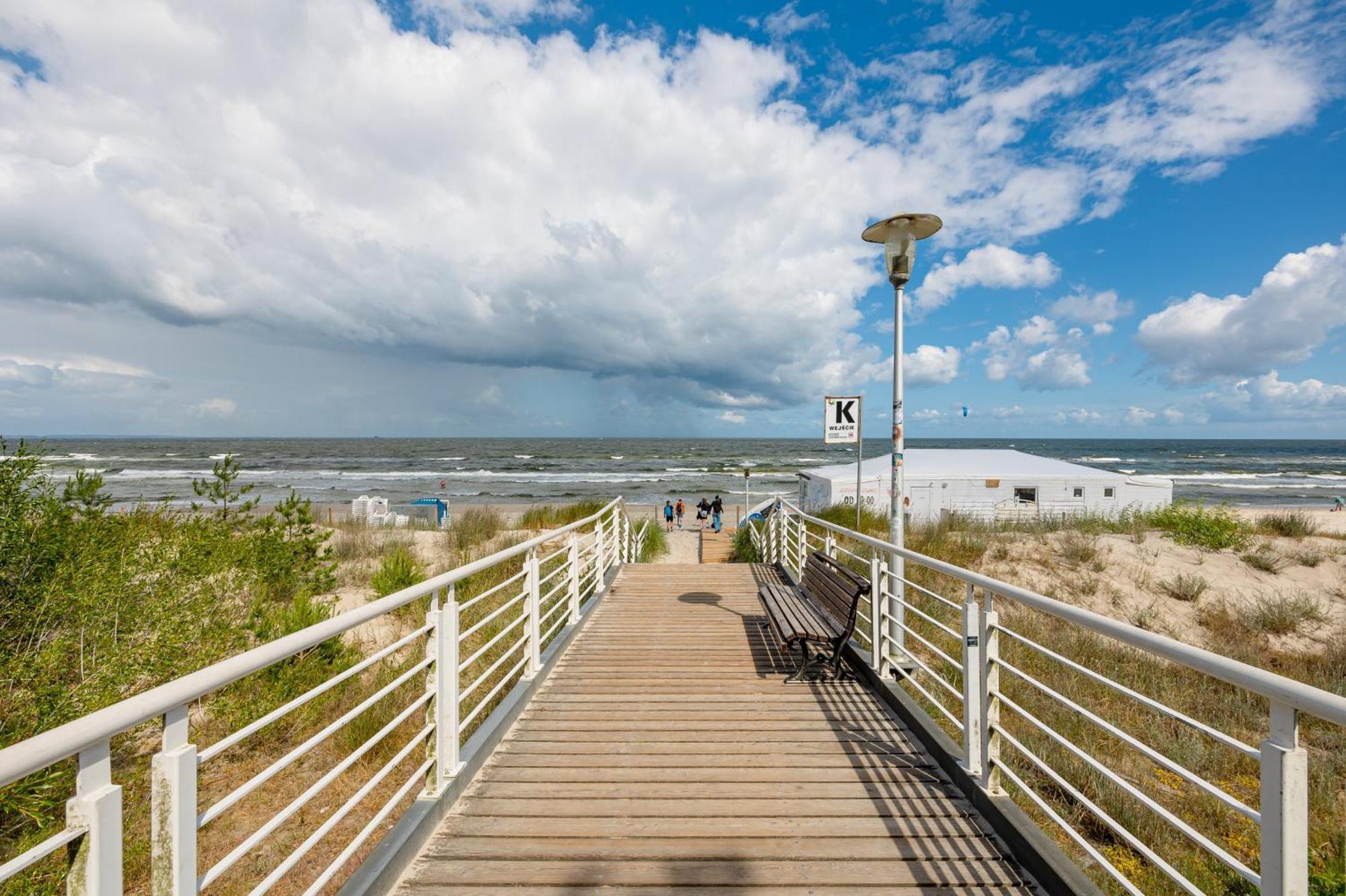 Aquamarina Apartment With Terrace - Close To The Beach - By Renters Miedzyzdroje Exteriör bild
