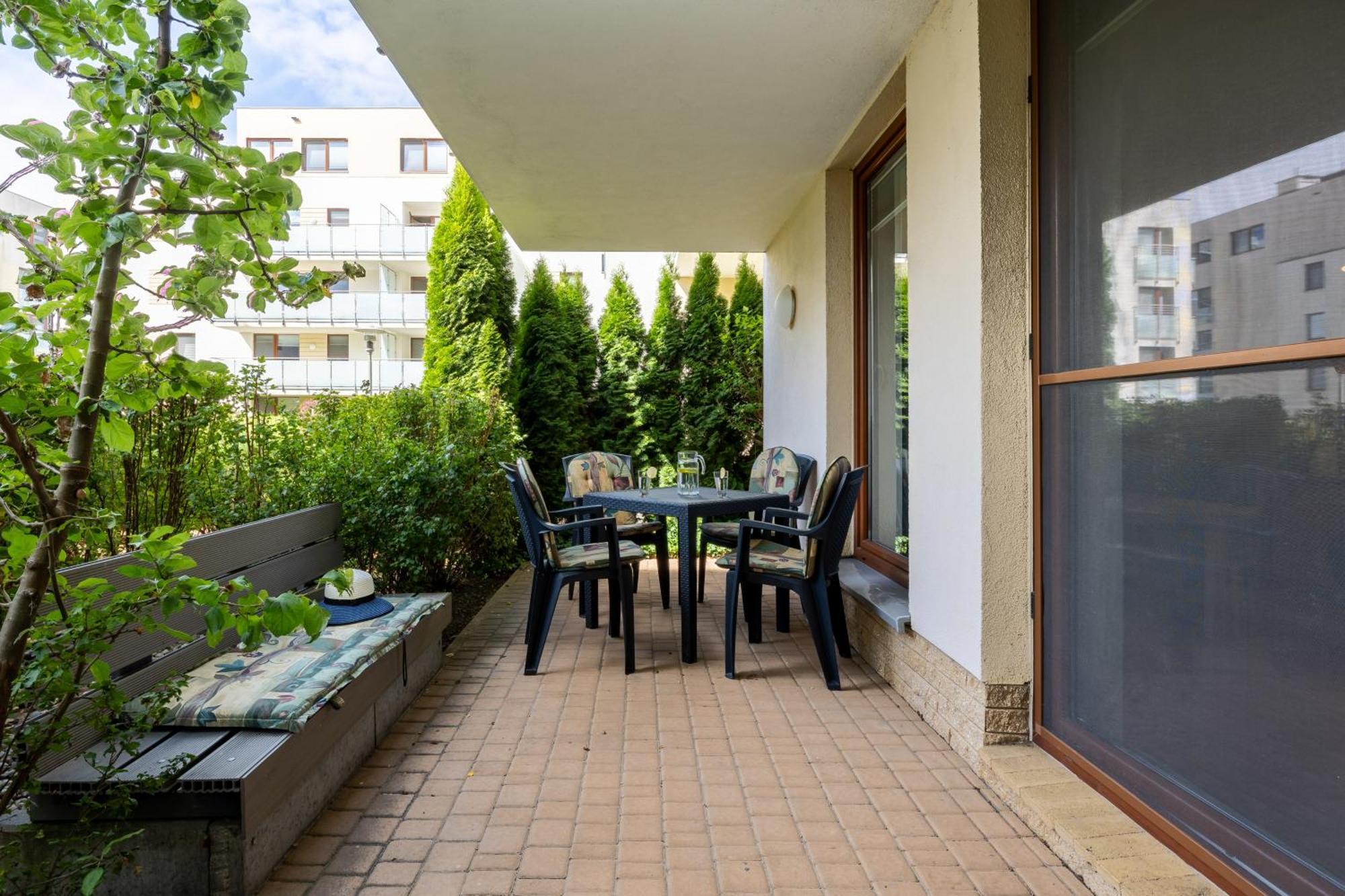 Aquamarina Apartment With Terrace - Close To The Beach - By Renters Miedzyzdroje Exteriör bild